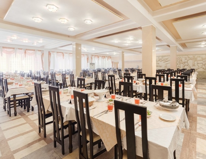 Обеденный зал - Санаторий «им. 30-летия Победы»